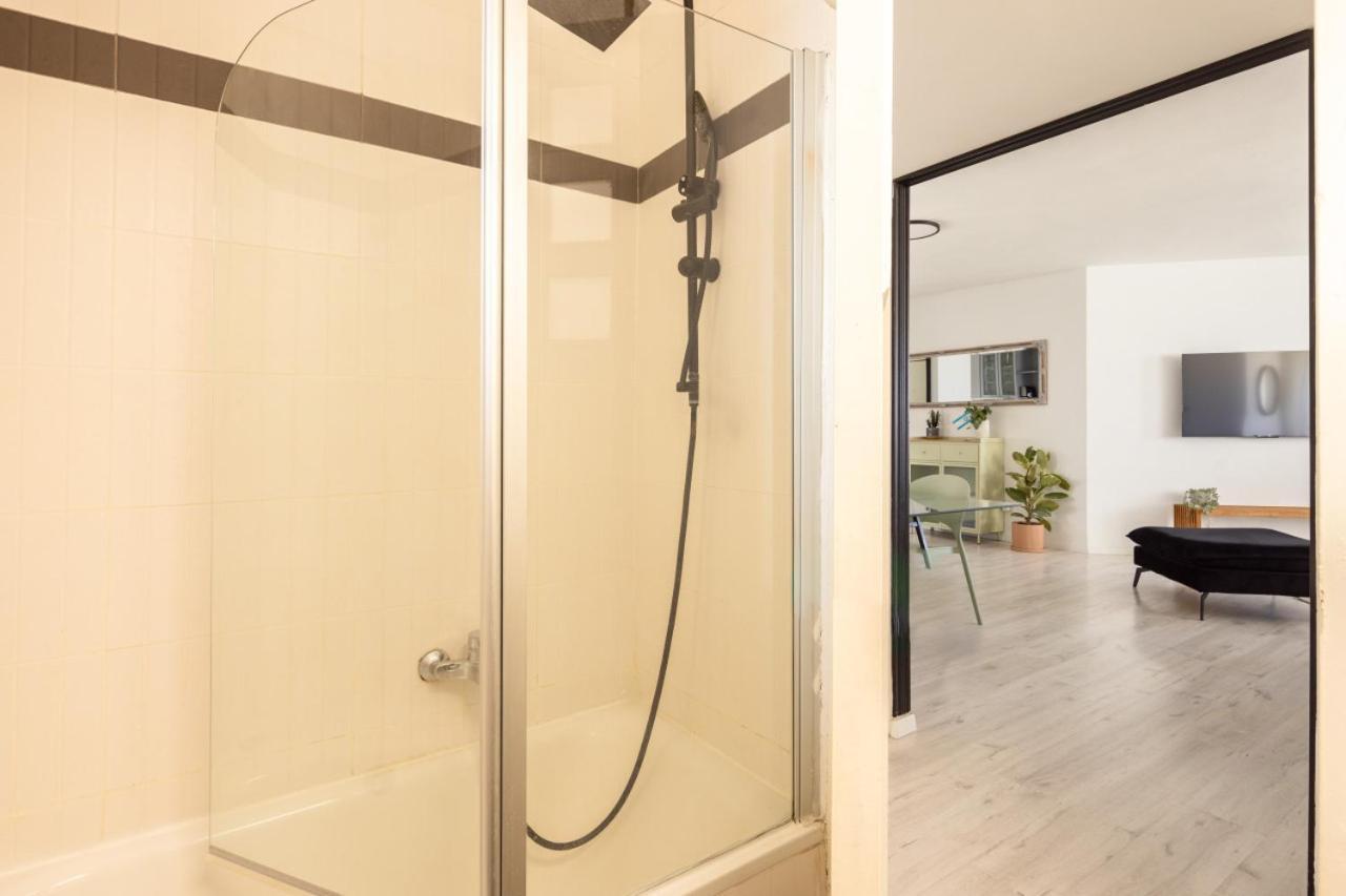 Apartment Chic 3br W Parking On The With Shelter By Sea N' Rent